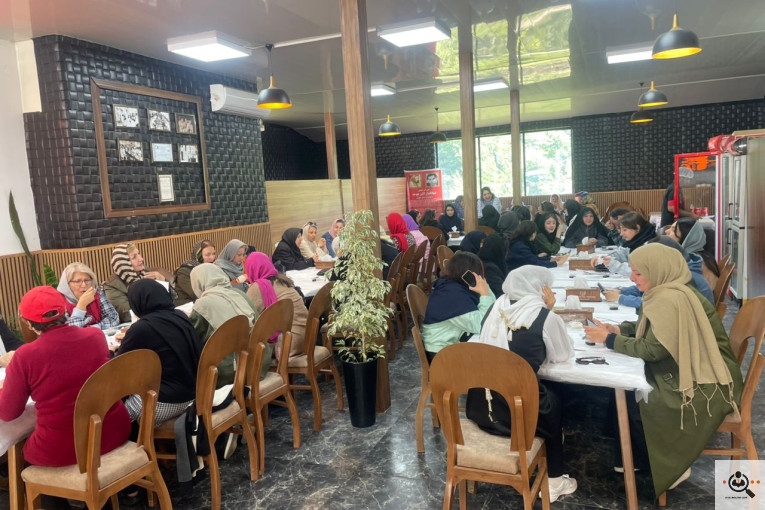 رستوران اکبر جوجه برادران کلبادی در زیراب 